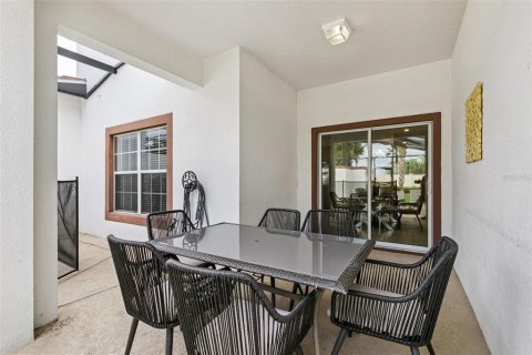 Townhouse in STOREY LAKE in Kissimmee, Florida 4 bedrooms, 177.81 sq.m. № 2396244 - photo 22