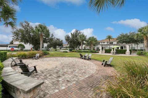 Townhouse in STOREY LAKE in Kissimmee, Florida 4 bedrooms, 177.81 sq.m. № 2396244 - photo 25
