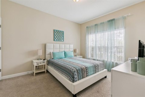 Townhouse in STOREY LAKE in Kissimmee, Florida 4 bedrooms, 177.81 sq.m. № 2396244 - photo 14