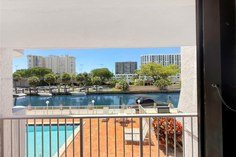 Copropriété à louer à Miami, Floride: 52.03 m2 № 1937982 - photo 10