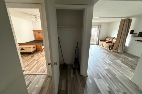 Condo in Altamonte Springs, Florida, 1 bedroom  № 2196200 - photo 7