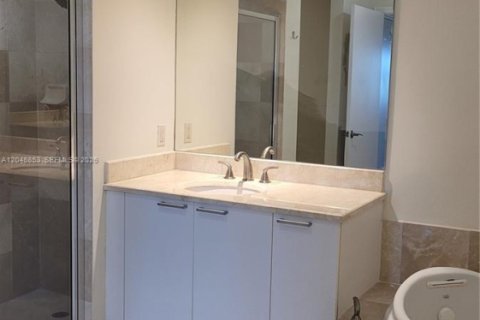 Appartement à louer à North Miami, Floride: 2 chambres, 148.92 m2 № 2243182 - photo 17