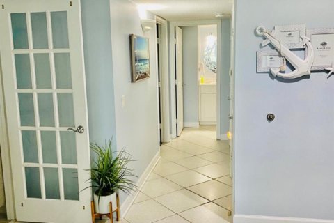 Снять в аренду кондоминиум в Сент-Луси, Флорида 3 комнаты, 145.95м2, № 2146870 - фото 12