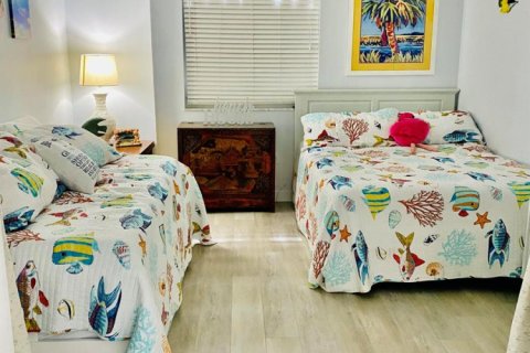 Снять в аренду кондоминиум в Сент-Луси, Флорида 3 комнаты, 145.95м2, № 2146870 - фото 4