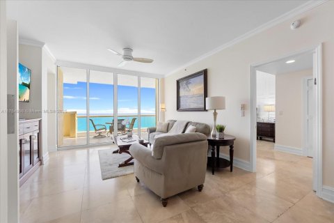 Copropriété à louer à Sunny Isles Beach, Floride: 3 chambres, 205.69 m2 № 1693482 - photo 15