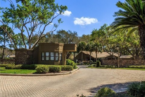 House in Winter Haven, Florida 4 bedrooms, 267.93 sq.m. № 1409906 - photo 25