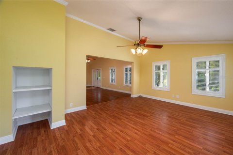 House in Winter Haven, Florida 4 bedrooms, 267.93 sq.m. № 1409906 - photo 8