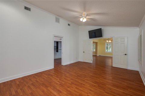 House in Winter Haven, Florida 4 bedrooms, 267.93 sq.m. № 1409906 - photo 17