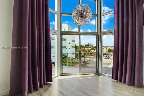 Condominio en alquiler en Miami Beach, Florida, 2 dormitorios, 111.58 m2 № 1874917 - foto 7
