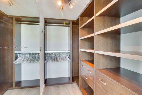 Condominio en alquiler en Miami Beach, Florida, 2 dormitorios, 111.58 m2 № 1874917 - foto 13