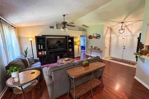 House in Lakeland, Florida 3 bedrooms, 138.33 sq.m. № 1876470 - photo 2