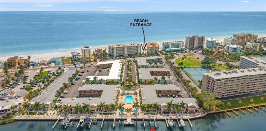 Condo à Indian Shores, Floride, 1 chambre № 2205633