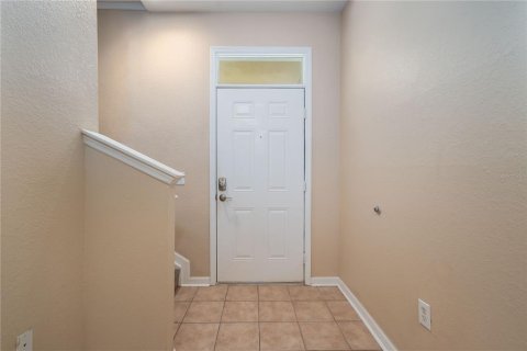 Townhouse in Tampa, Florida 3 bedrooms, 169.27 sq.m. № 2202589 - photo 21