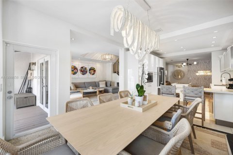 Touwnhouse à vendre à Miami Beach, Floride: 3 chambres, 224.82 m2 № 2068250 - photo 17