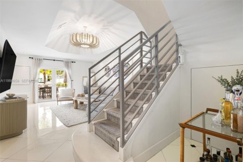 Touwnhouse à vendre à Miami Beach, Floride: 3 chambres, 224.82 m2 № 2068250 - photo 7