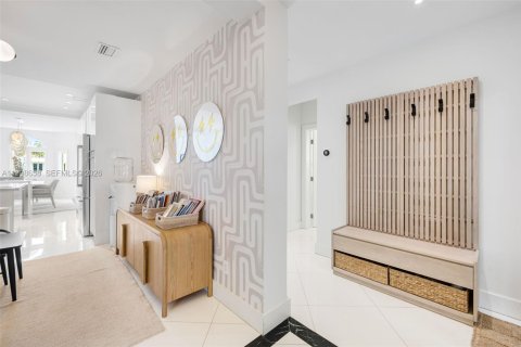 Touwnhouse à vendre à Miami Beach, Floride: 3 chambres, 224.82 m2 № 2068250 - photo 10