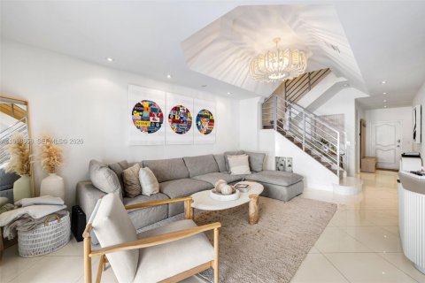 Touwnhouse à vendre à Miami Beach, Floride: 3 chambres, 224.82 m2 № 2068250 - photo 6