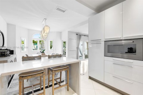 Touwnhouse à vendre à Miami Beach, Floride: 3 chambres, 224.82 m2 № 2068250 - photo 15