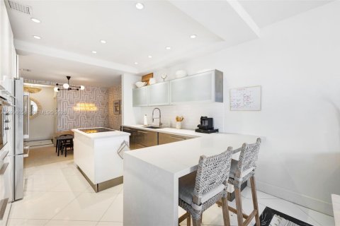 Touwnhouse à vendre à Miami Beach, Floride: 3 chambres, 224.82 m2 № 2068250 - photo 16