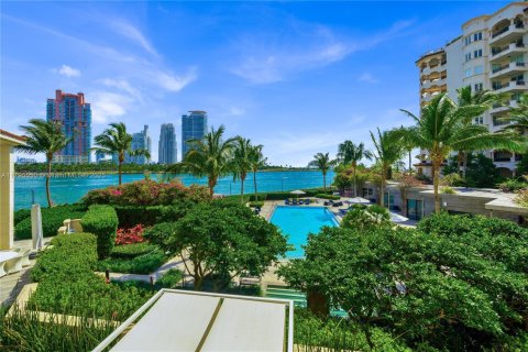 Condominio en venta en Miami Beach, Florida, 5 dormitorios, 708.84 m2 № 1959765 - foto 5