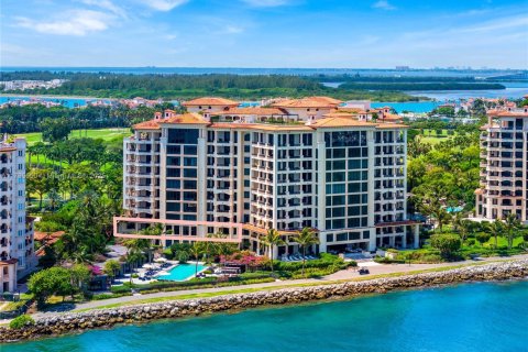 Condominio en venta en Miami Beach, Florida, 5 dormitorios, 708.84 m2 № 1959765 - foto 15