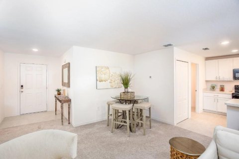 House in Newberry, Florida 4 bedrooms, 174.28 sq.m. № 1918703 - photo 4