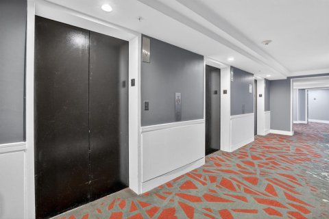Condo in Fort Lauderdale, Florida, 1 bedroom № 2246205 - photo 27
