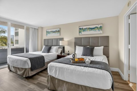 Condo in Fort Lauderdale, Florida, 1 bedroom № 2246205 - photo 16