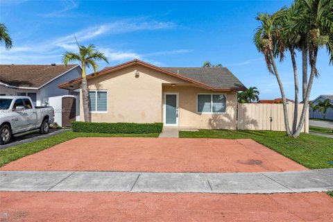 Casa en Miami, Florida 2 dormitorios, 99.22 m2 № 2249030