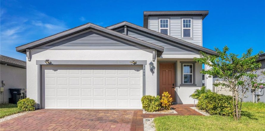 House in Davenport, Florida 4 bedrooms, 201.32 sq.m. № 1918178