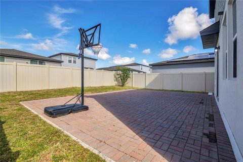 House in Davenport, Florida 4 bedrooms, 201.32 sq.m. № 1918178 - photo 26