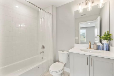 Villa ou maison à vendre à Davenport, Floride: 5 chambres, 365.2 m2 № 2419132 - photo 8