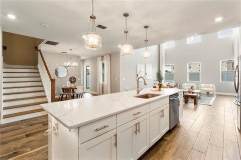 Villa ou maison à vendre à Davenport, Floride: 5 chambres, 365.2 m2 № 2419132 - photo 2
