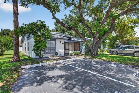 Casa en Saint Petersburg, Florida 3 dormitorios, 92.62 m2 № 2360806