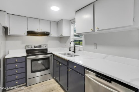 Condo in Ponte Vedra Beach, Florida, 2 bedrooms  № 848754 - photo 1