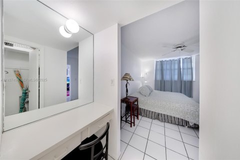 Купить кондоминиум в Майами-Бич, Флорида 1 спальня, 60.76м2, № 1988230 - фото 6