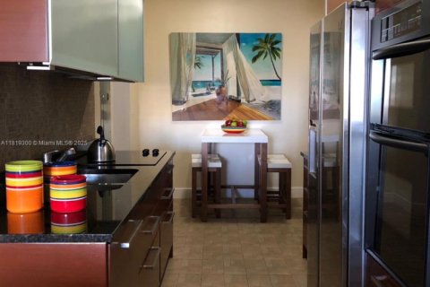 Condo in Hallandale Beach, Florida, 3 bedrooms  № 1780125 - photo 2