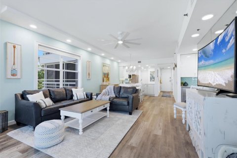 Condo in Longboat Key, Florida, 2 bedrooms  № 2418465 - photo 7
