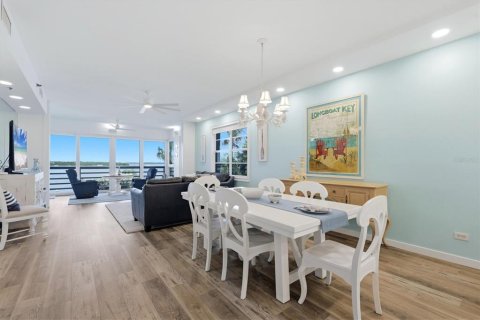 Condo in Longboat Key, Florida, 2 bedrooms  № 2418465 - photo 6