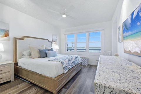 Condo in Longboat Key, Florida, 2 bedrooms  № 2418465 - photo 16