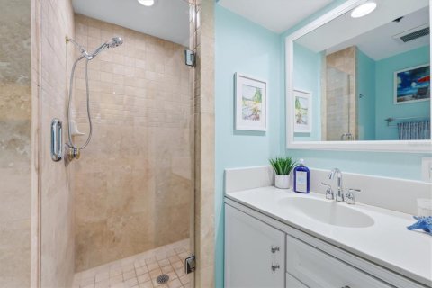 Condo in Longboat Key, Florida, 2 bedrooms  № 2418465 - photo 26