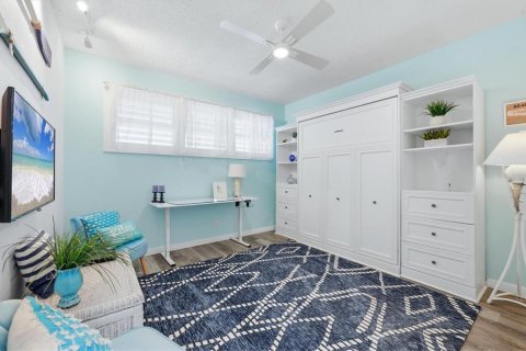 Condo in Longboat Key, Florida, 2 bedrooms  № 2418465 - photo 23