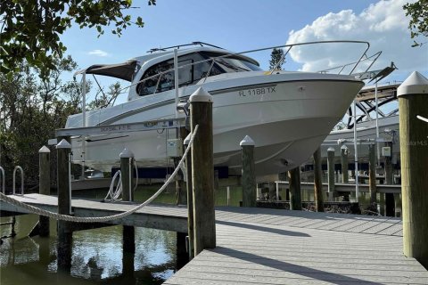 Condo in Longboat Key, Florida, 2 bedrooms  № 2418465 - photo 29