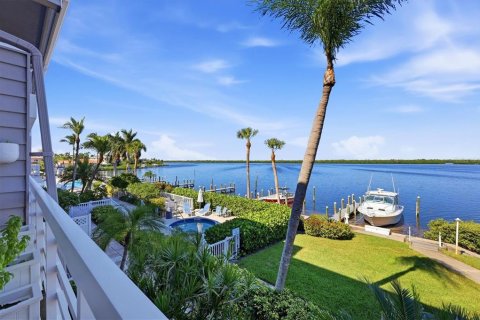 Condo in Longboat Key, Florida, 2 bedrooms  № 2418465 - photo 27