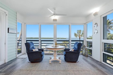 Condo in Longboat Key, Florida, 2 bedrooms  № 2418465 - photo 10
