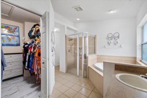 Villa ou maison à vendre à New Port Richey, Floride: 4 chambres, 159.7 m2 № 2215774 - photo 23