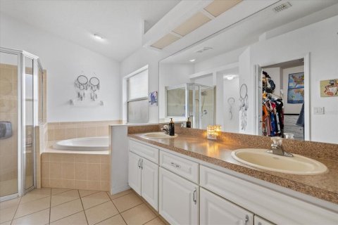Villa ou maison à vendre à New Port Richey, Floride: 4 chambres, 159.7 m2 № 2215774 - photo 24