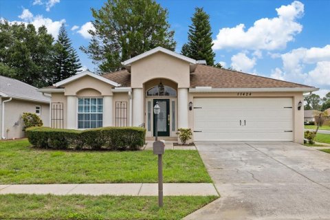 House in New Port Richey, Florida 4 bedrooms, 159.7 sq.m. № 2215774