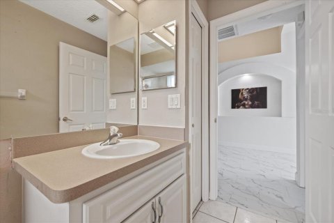 Villa ou maison à vendre à New Port Richey, Floride: 4 chambres, 159.7 m2 № 2215774 - photo 14