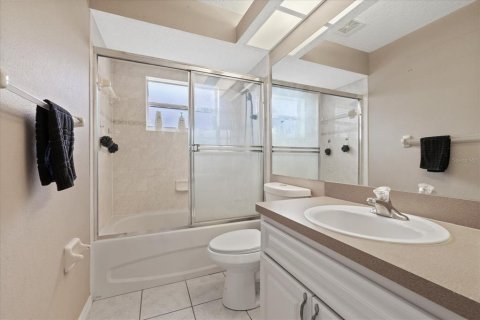 Villa ou maison à vendre à New Port Richey, Floride: 4 chambres, 159.7 m2 № 2215774 - photo 13